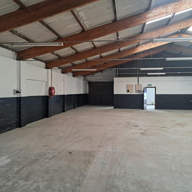 To Let commercial Property for Rent in North End Eastern Cape